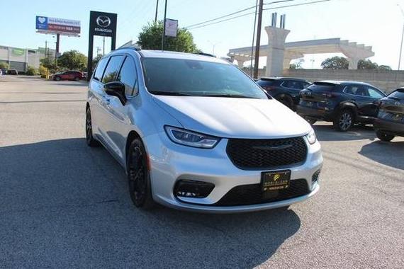 CHRYSLER PACIFICA 2023 2C4RC1GG7PR572304 image