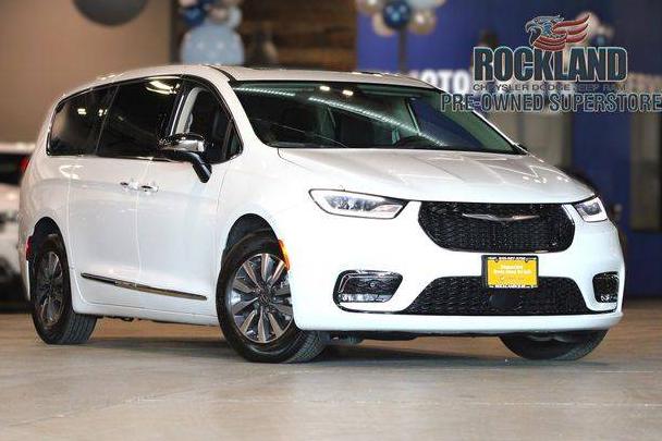 CHRYSLER PACIFICA 2023 2C4RC1S72PR506640 image