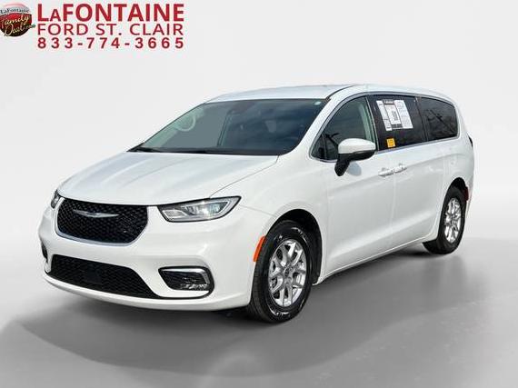CHRYSLER PACIFICA 2023 2C4RC1BGXPR580999 image