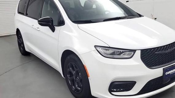 CHRYSLER PACIFICA 2023 2C4RC1S76PR580157 image