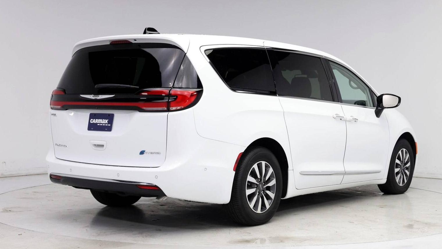 CHRYSLER PACIFICA 2023 2C4RC1S72PR503222 image