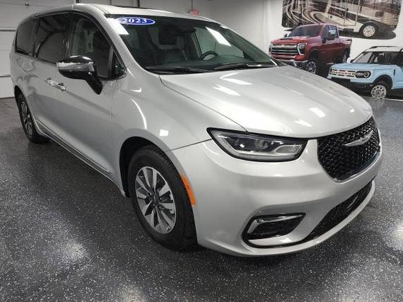 CHRYSLER PACIFICA 2023 2C4RC1S74PR618114 image