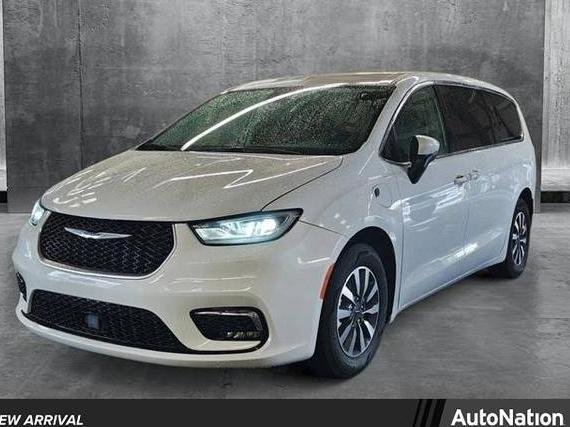 CHRYSLER PACIFICA 2023 2C4RC1L77PR622348 image