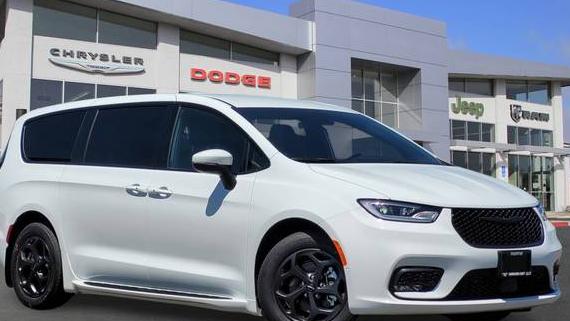 CHRYSLER PACIFICA 2023 2C4RC1L74PR543915 image