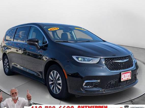 CHRYSLER PACIFICA 2023 2C4RC1L74PR604261 image