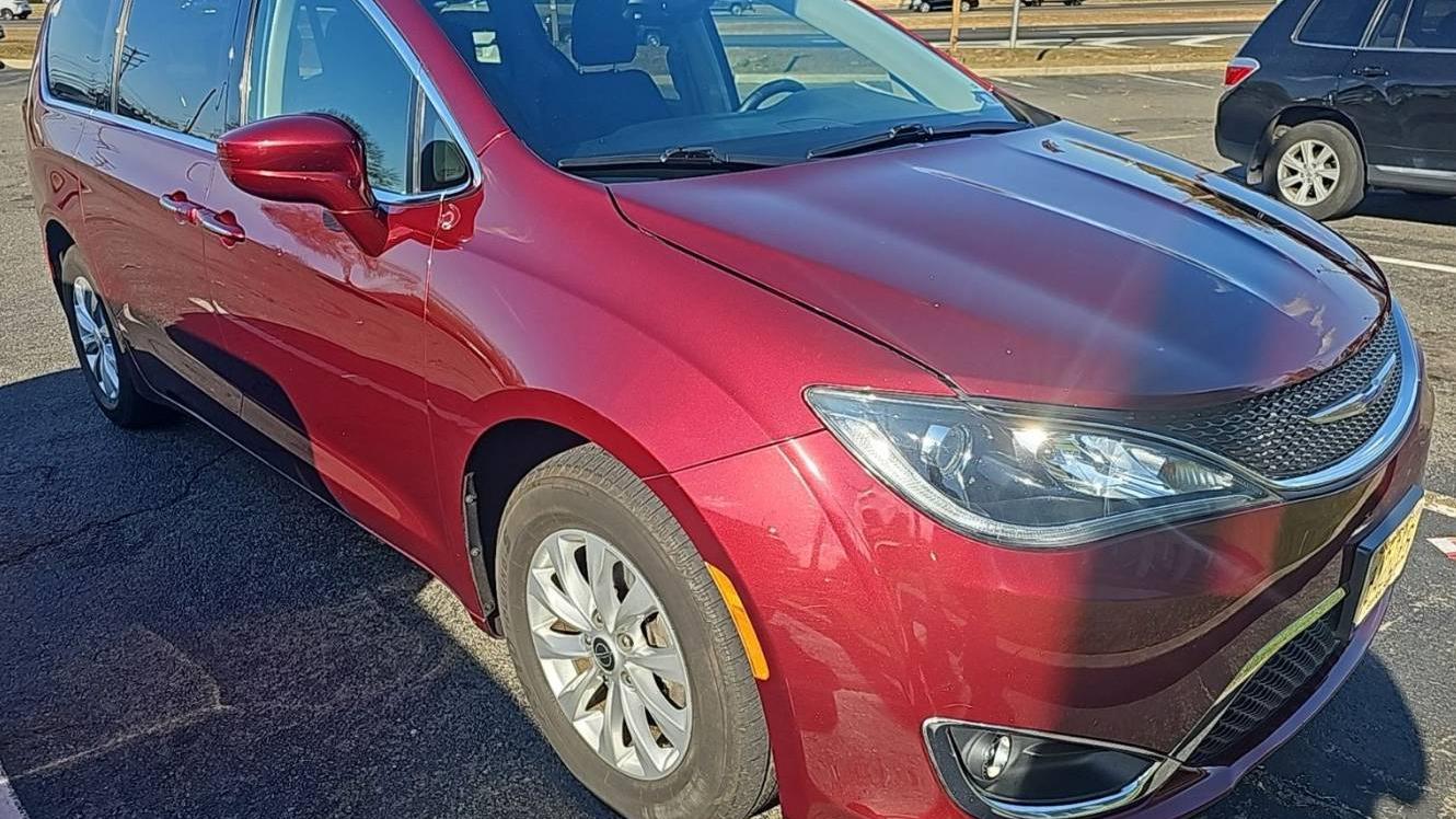 CHRYSLER PACIFICA 2019 2C4RC1FG5KR603916 image