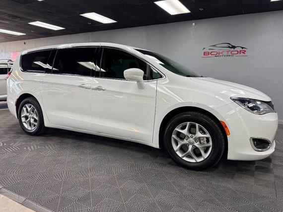 CHRYSLER PACIFICA 2019 2C4RC1FG1KR573846 image