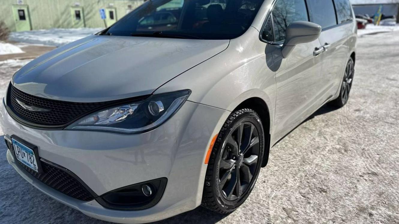 CHRYSLER PACIFICA 2019 2C4RC1BG5KR633195 image