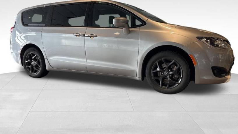 CHRYSLER PACIFICA 2019 2C4RC1FG1KR686566 image