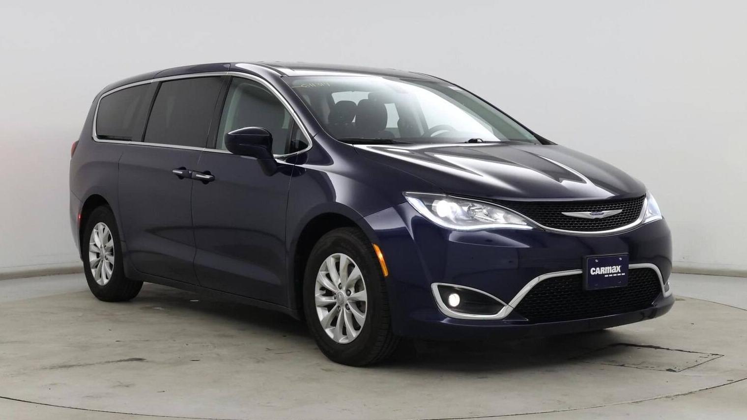 CHRYSLER PACIFICA 2019 2C4RC1FG5KR549422 image