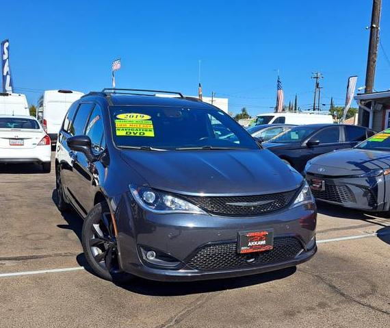 CHRYSLER PACIFICA 2019 2C4RC1EG4KR629960 image CHRYSLER PACIFICA 2019 2C4RC1EG4KR629960 image