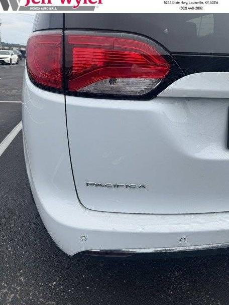 CHRYSLER PACIFICA 2018 2C4RC1BG5JR354036 image
