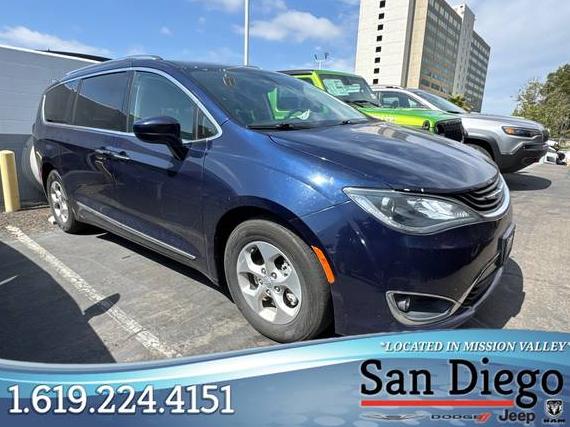 CHRYSLER PACIFICA 2018 2C4RC1L76JR187670 image