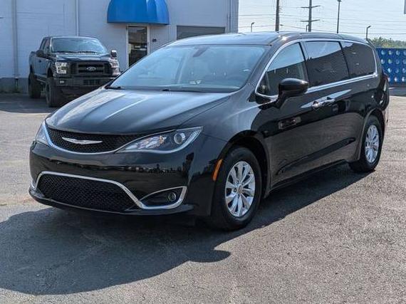 CHRYSLER PACIFICA 2018 2C4RC1FG2JR108328 image