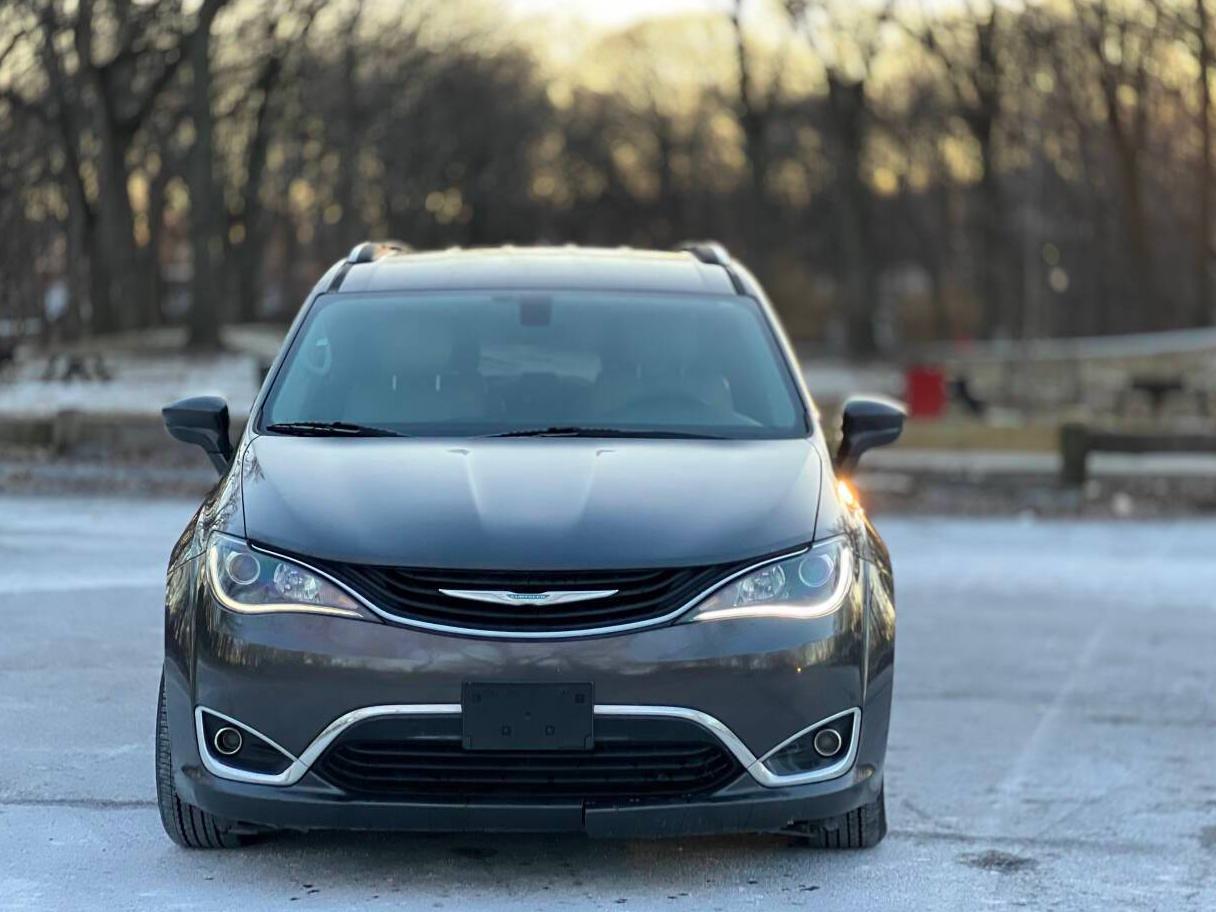 CHRYSLER PACIFICA 2018 2C4RC1L78JR124957 image