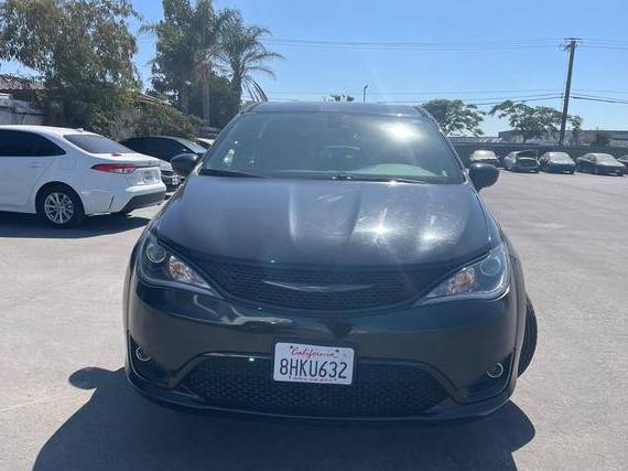 CHRYSLER PACIFICA 2018 2C4RC1FG8JR287345 image