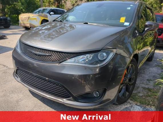 CHRYSLER PACIFICA 2018 2C4RC1FG1JR235555 image