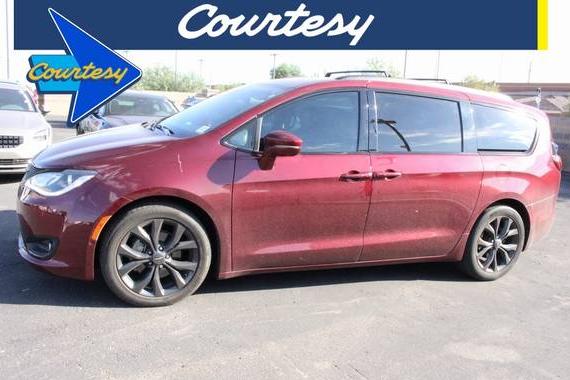 CHRYSLER PACIFICA 2018 2C4RC1GG2JR259913 image CHRYSLER PACIFICA 2018 2C4RC1GG2JR259913 image