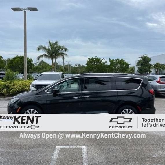 CHRYSLER PACIFICA 2018 2C4RC1BG6JR110444 image