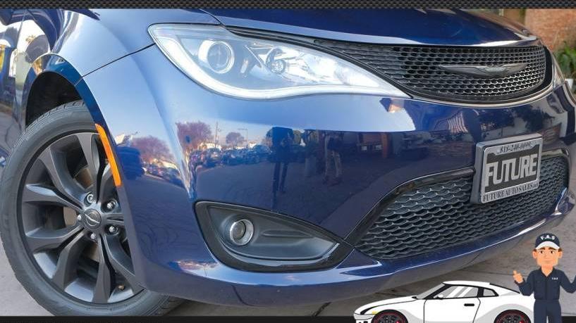 CHRYSLER PACIFICA 2018 2C4RC1FG6JR228830 image