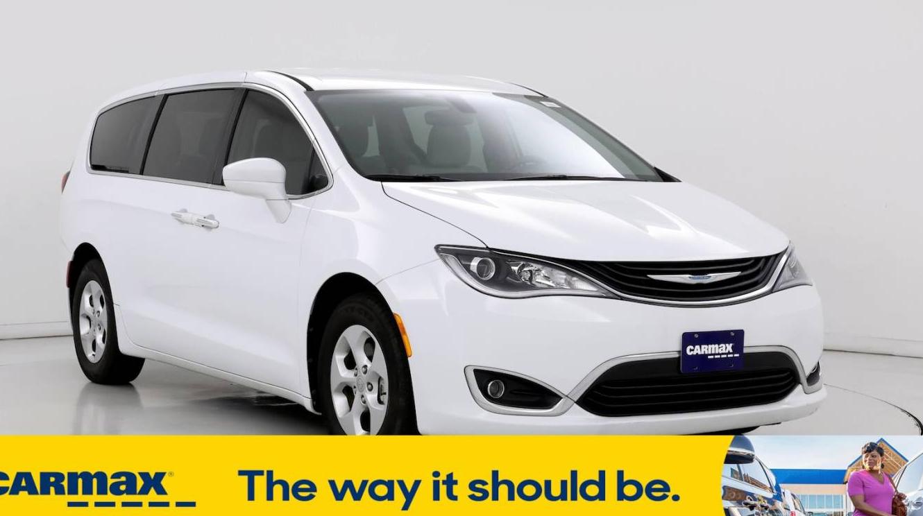 CHRYSLER PACIFICA 2018 2C4RC1H78JR143257 image