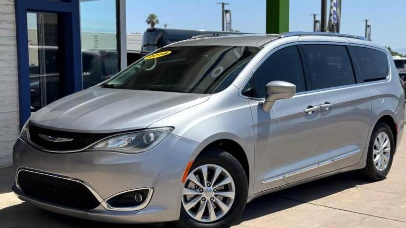 CHRYSLER PACIFICA 2018 2C4RC1BG8JR126452 image