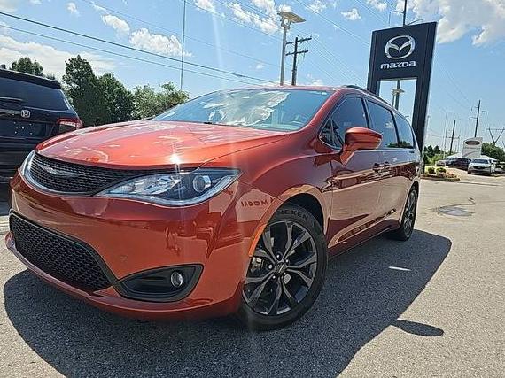 CHRYSLER PACIFICA 2018 2C4RC1EG3JR193939 image