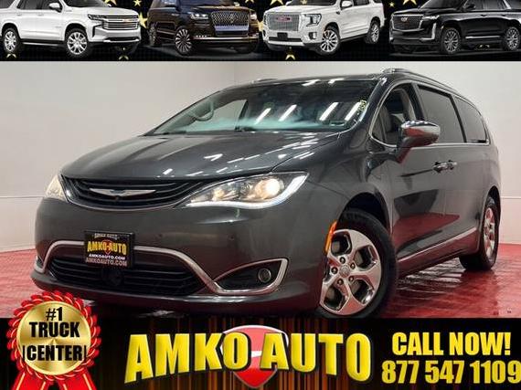 CHRYSLER PACIFICA 2018 2C4RC1N75JR237679 image