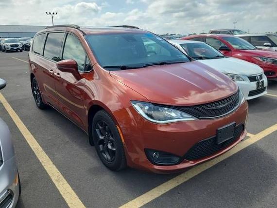 CHRYSLER PACIFICA 2018 2C4RC1GG7JR256750 image