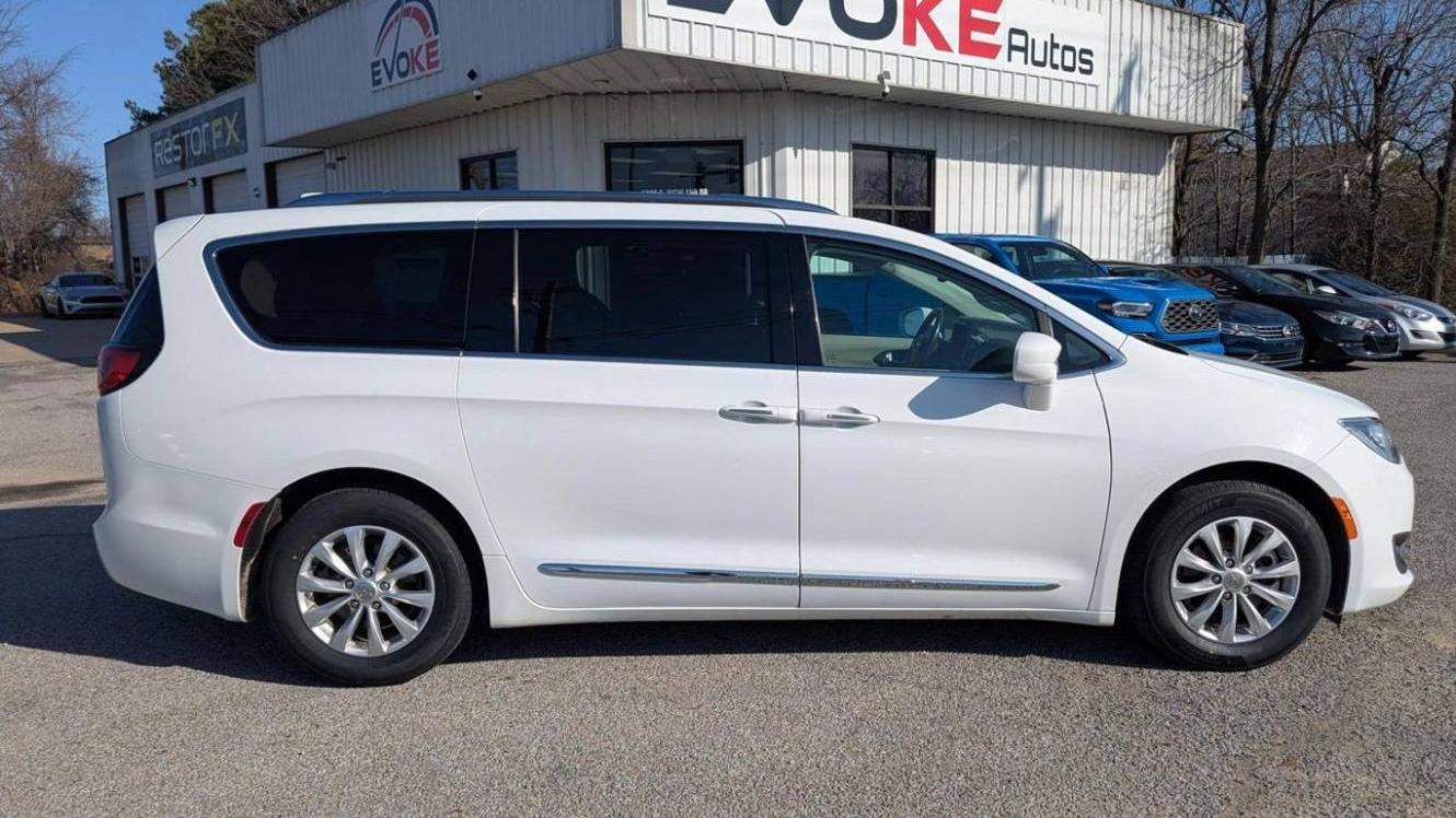 CHRYSLER PACIFICA 2018 2C4RC1BG9JR148721 image