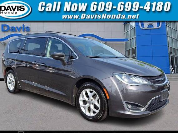CHRYSLER PACIFICA 2018 2C4RC1FG2JR193655 image
