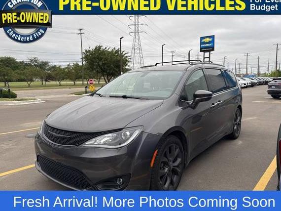CHRYSLER PACIFICA 2018 2C4RC1GG2JR338336 image