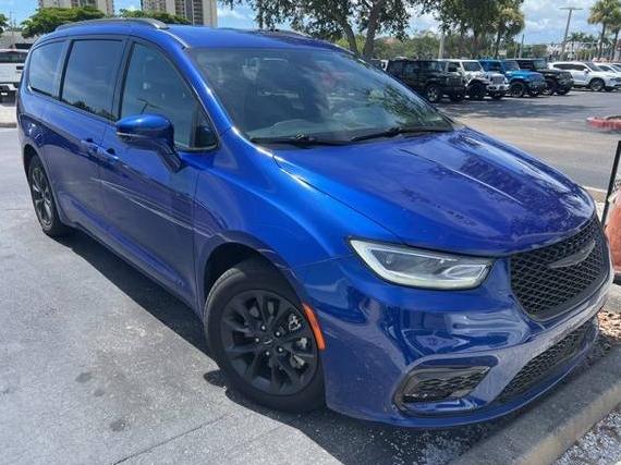 CHRYSLER PACIFICA 2021 2C4RC1FGXMR559611 image