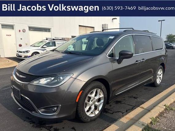 CHRYSLER PACIFICA 2017 2C4RC1BG4HR846387 image