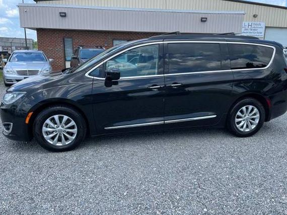 CHRYSLER PACIFICA 2017 2C4RC1BG4HR535137 image