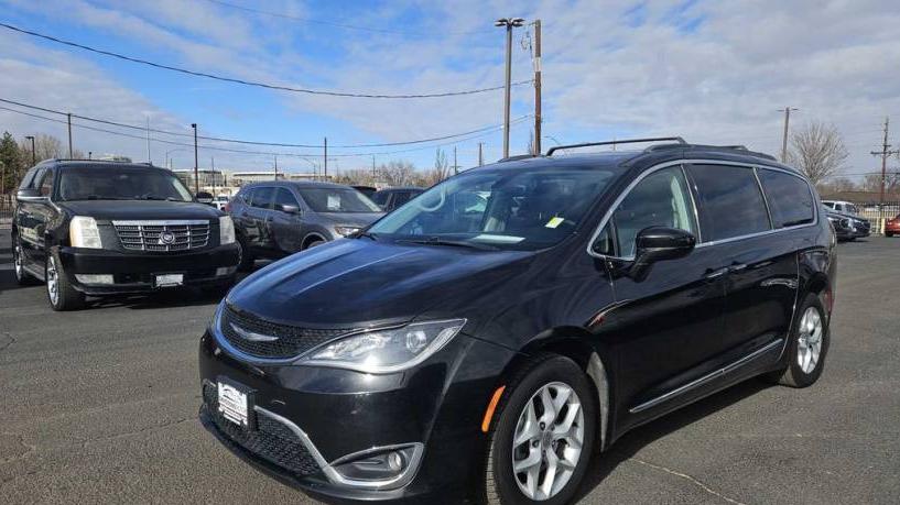 CHRYSLER PACIFICA 2017 2C4RC1BG3HR820850 image