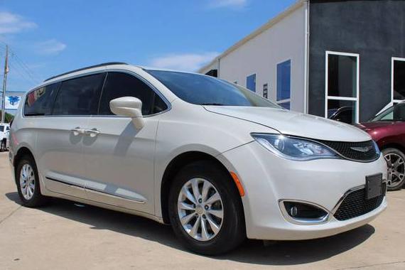 CHRYSLER PACIFICA 2017 2C4RC1BG3HR765008 image