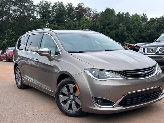 CHRYSLER PACIFICA 2017 2C4RC1N72HR723845 image