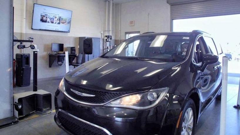 CHRYSLER PACIFICA 2017 2C4RC1BG7HR667423 image