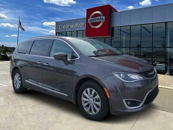 CHRYSLER PACIFICA 2017 2C4RC1BG5HR688223 image