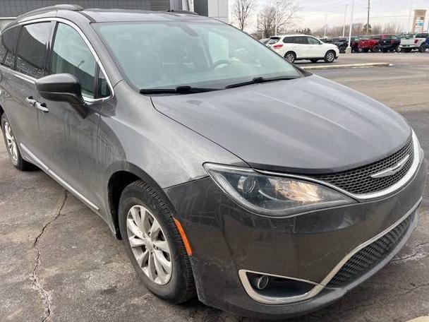 CHRYSLER PACIFICA 2017 2C4RC1BG3HR524761 image