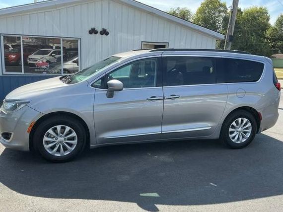 CHRYSLER PACIFICA 2017 2C4RC1BG9HR540723 image