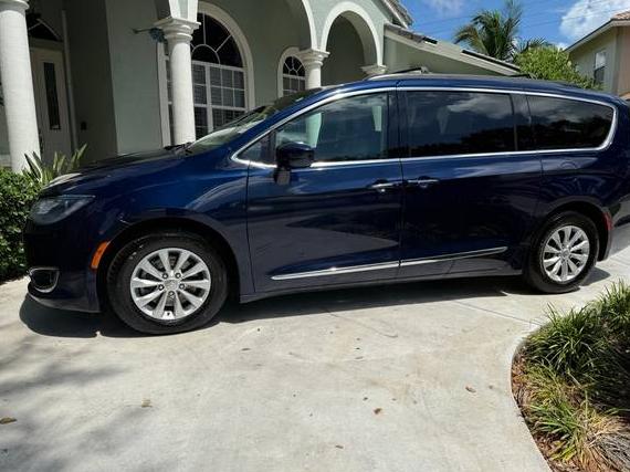 CHRYSLER PACIFICA 2017 2C4RC1BG8HR576483 image