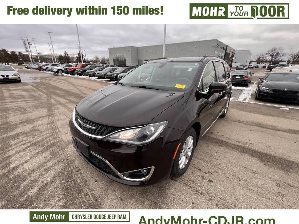 CHRYSLER PACIFICA 2017 2C4RC1BG8HR533956 image