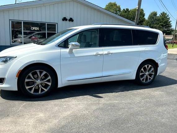CHRYSLER PACIFICA 2017 2C4RC1GG4HR620245 image