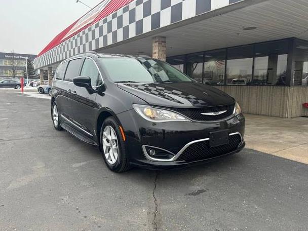 CHRYSLER PACIFICA 2017 2C4RC1BGXHR610388 image