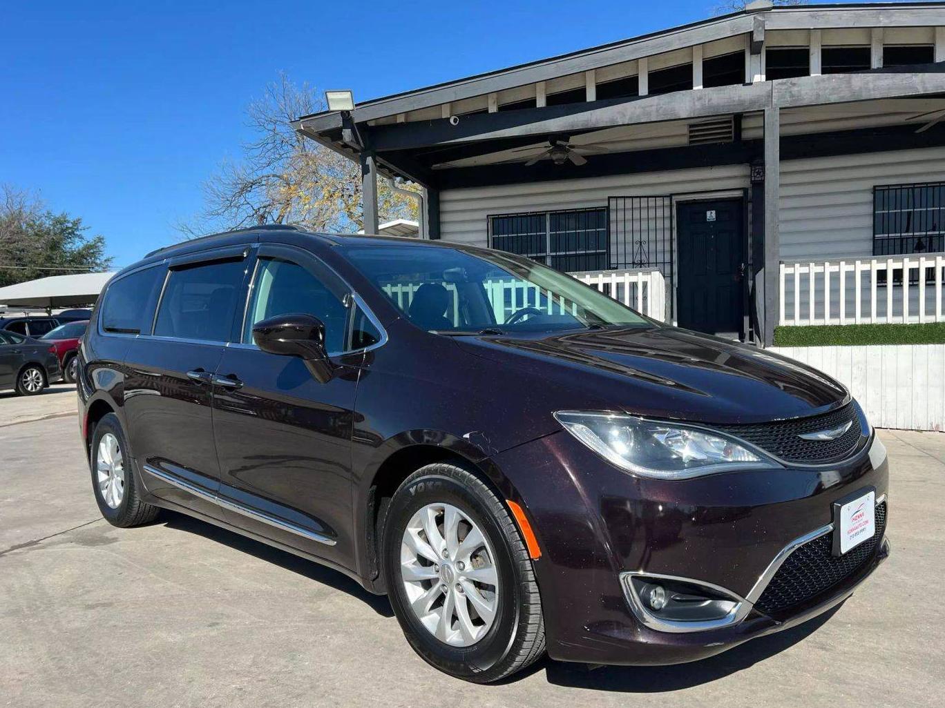 CHRYSLER PACIFICA 2017 2C4RC1BG6HR665288 image