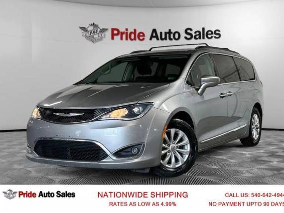 CHRYSLER PACIFICA 2017 2C4RC1BG2HR711845 image