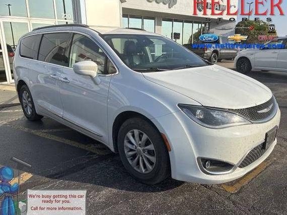 CHRYSLER PACIFICA 2017 2C4RC1BG0HR535037 image