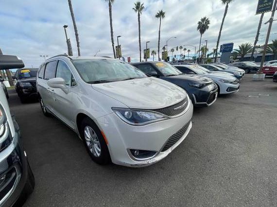 CHRYSLER PACIFICA 2017 2C4RC1BG7HR608209 image